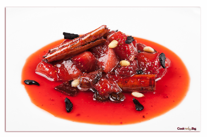 Fresas Especiadas con Ajo Negro