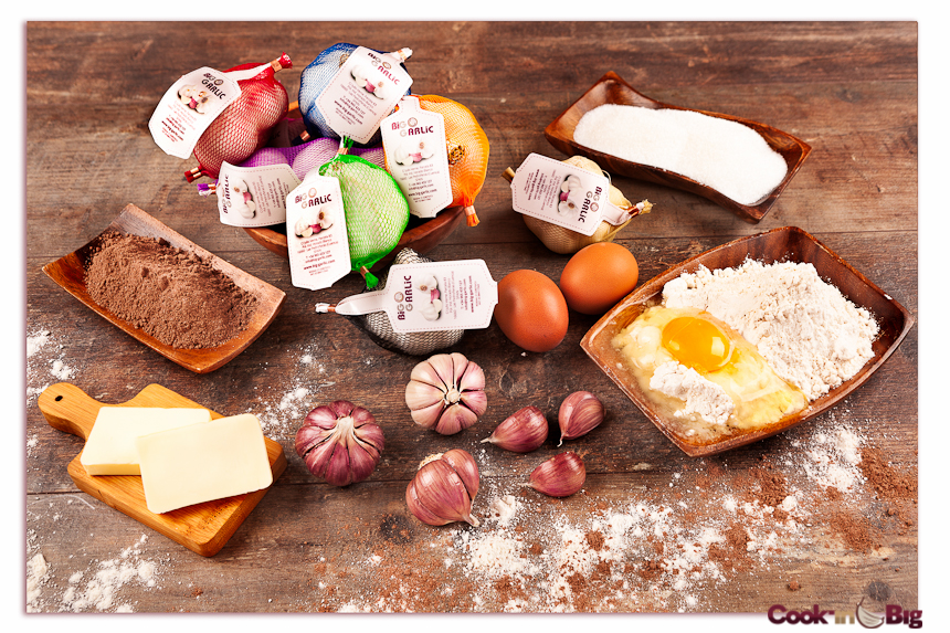 Ingredientes Galletas de Mantequilla con Ajo Morado y Cacao Amargo.