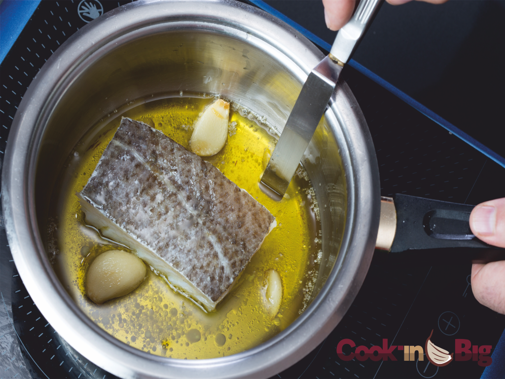 Paso 1 Receta Lomo de Bacalao confitado con Ajo