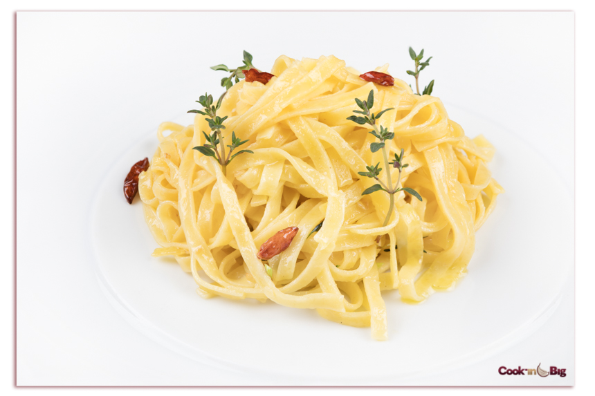 Pasta Fresca con Ajo Spring Violeta