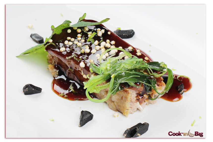 Tataki de Atún Rojo con Ajo Negro y Salsa Teriyaki